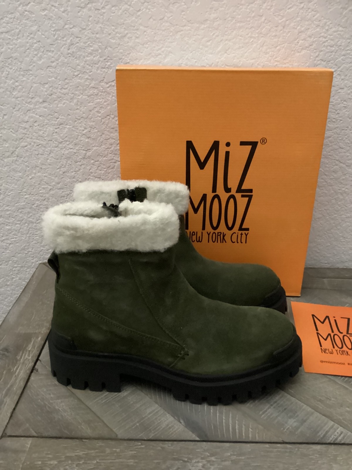 SAOLA Stivali nuovi con etichette Miz Mooz Hessy suola a strappo (donna) taglia 9 9 5US 40EU $250