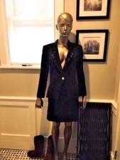 Vintage VALENTINO Classic Black Boucle Skirt Jacket SUIT 8/10 42 EU chest 38 EC