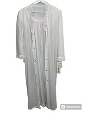NWT MISS ELAINE LONG NIGHTGOWN  ROBE WHITE PINK LACE MADE IN USA