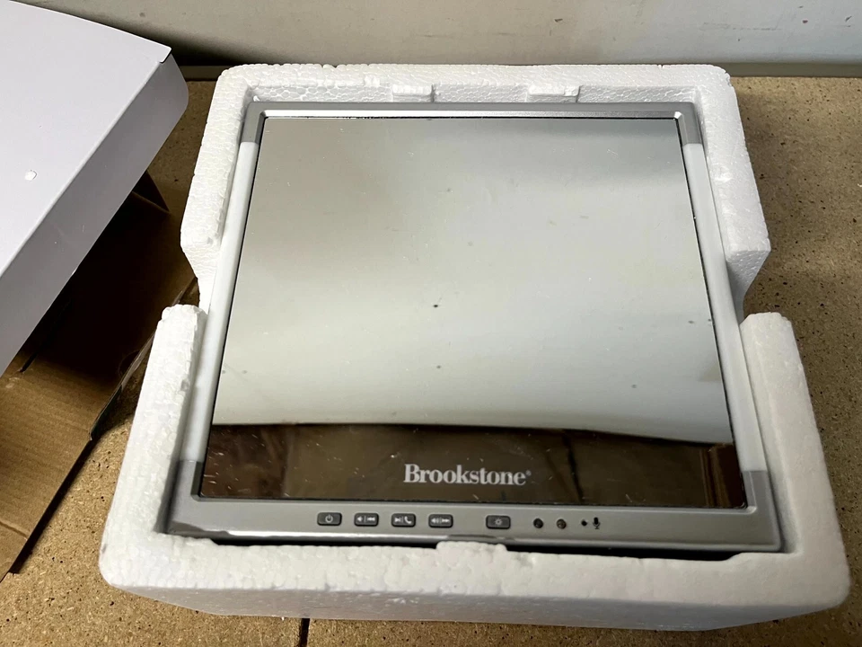 Espejo y cesta de ducha antiniebla LED Brookstone BKH1256 sin niebla C44 Foto 4 de 4