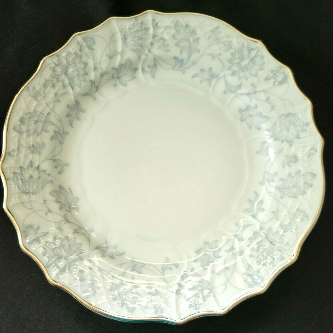 Set of 4 Hutschenreuther Selb Bavaria Gray Lace Salad Plates 7 3/4” Trim