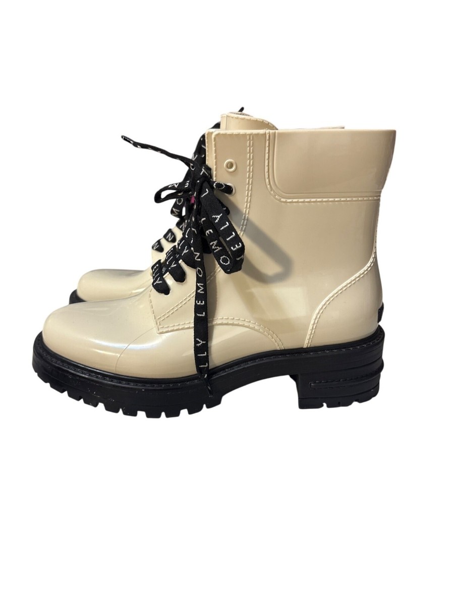 Lemon Jelly Cream Patent Lace-Up Ankle Boots With Black Soles