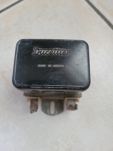 REGULATEUR DUCELLIER 8358 SIMCA 1000 1100 1301 1501 1307 RANCHO PEUGEOT 304 J7