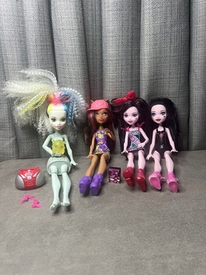 Monster High Draculaura Electrified Clawdeen Doll Lot Clothes Shoes Toy