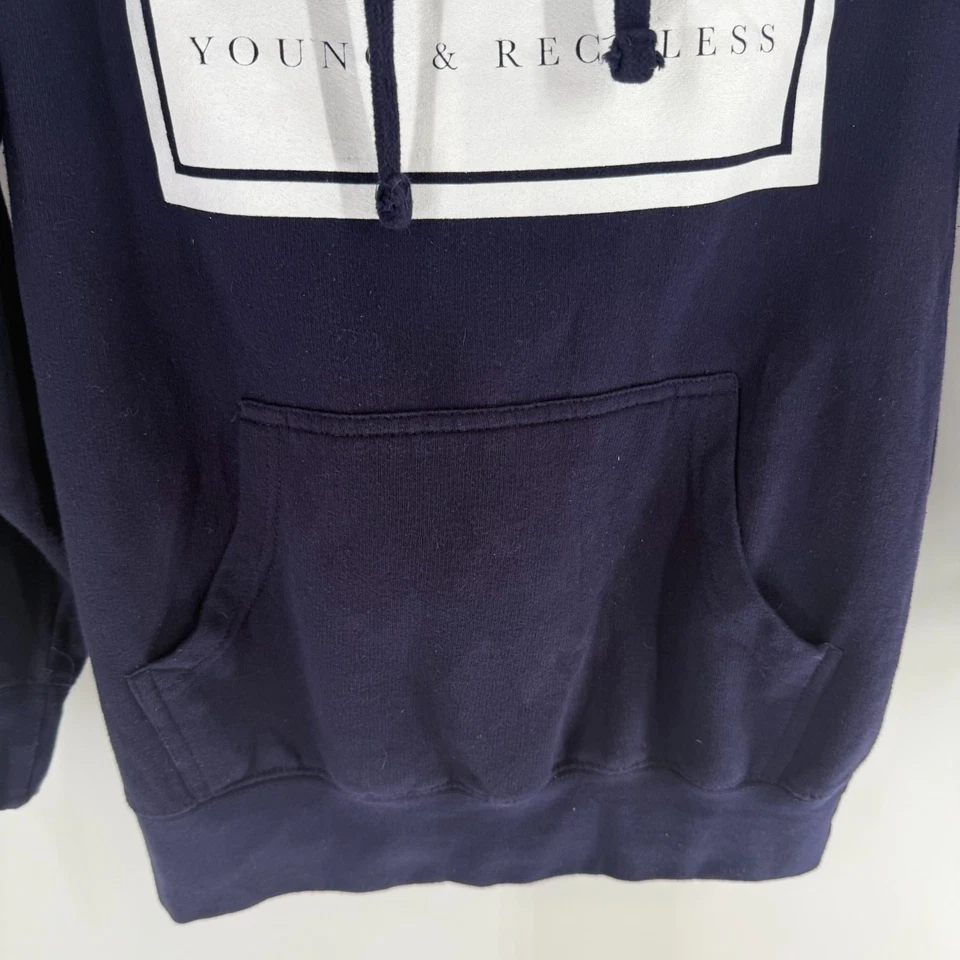 Sudadera con Capucha Young & Reckless Deletrear Bolsillos Canguro Azul Marino Blanco Talla S Foto 3 de 4