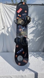RIDE LOW RIDE 125 SNOWBOARD WITH BINDINGS. GOOD CONDITION. FREE POSTAGE UK.