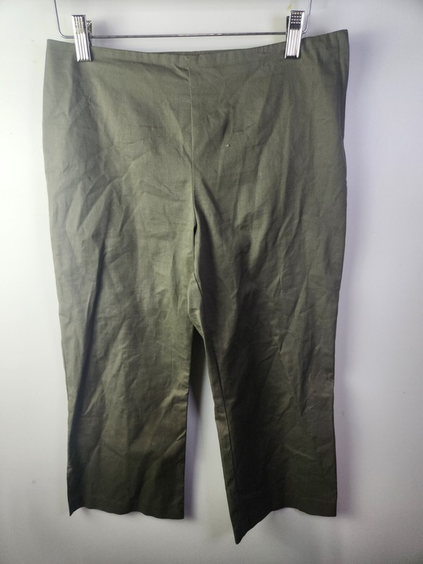 Typhany Wide Leg Cropped Pants Womens Green Flat Front Regular Fit Mid Rise