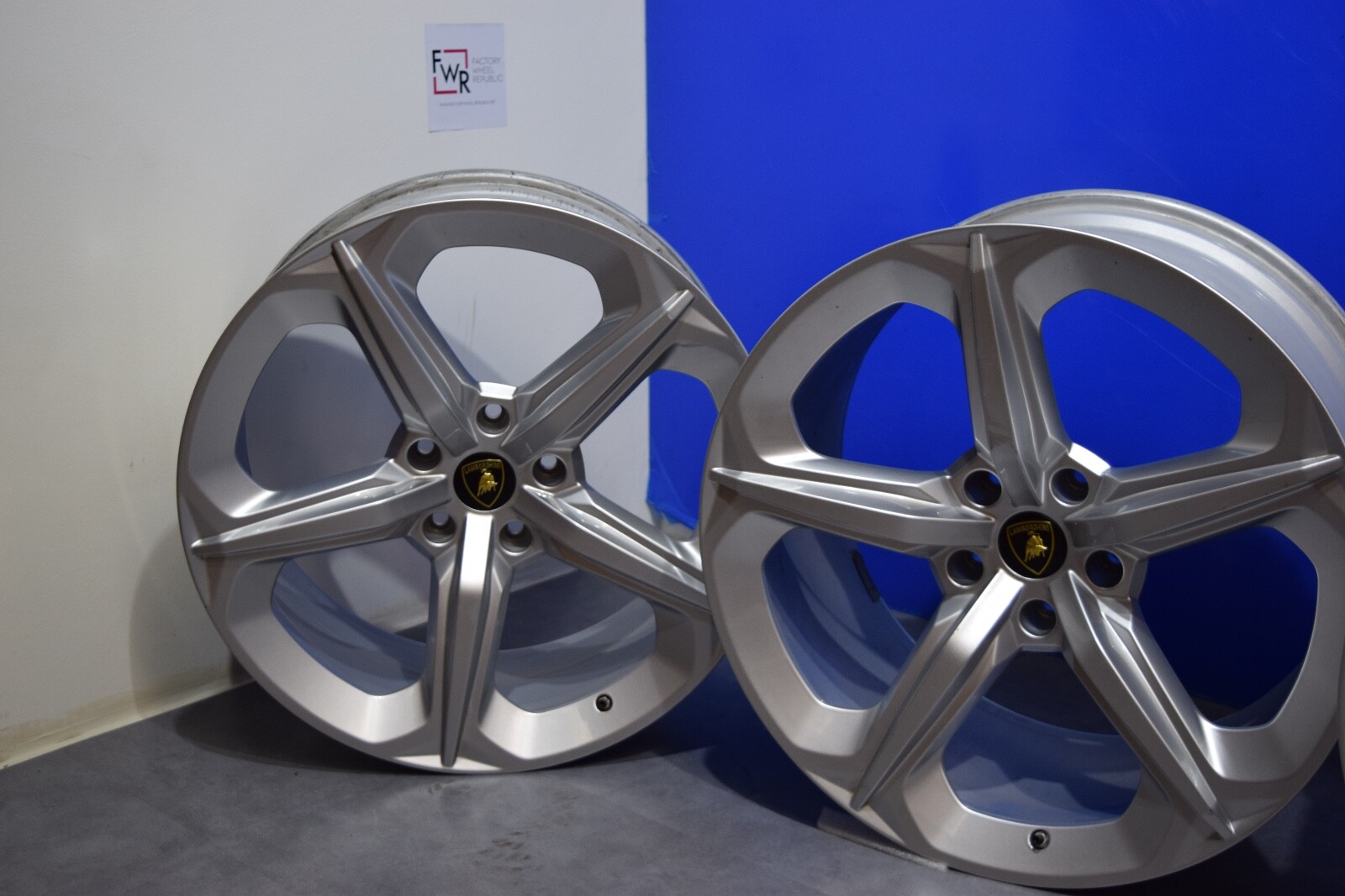 21” LAMBORGHINI URUS Factory OEM Wheels Rims Silver 21 Inch