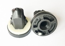 2x Original Audi Kennzeichenhalter Clips Heck Nummernschild 4G0827310 