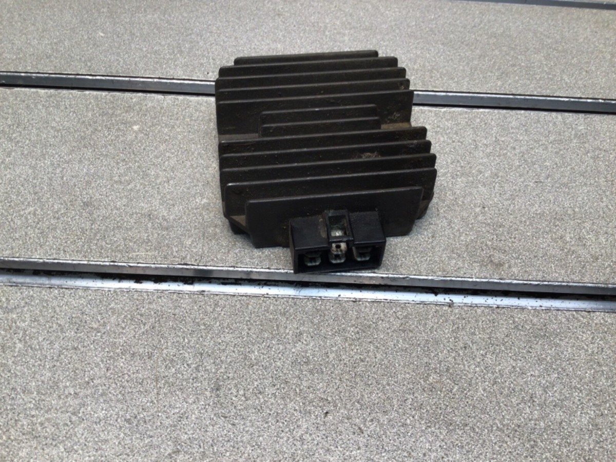 Kawasaki ZX,ZX600,600R,Ninja,voltage regulator,OEM,charging system