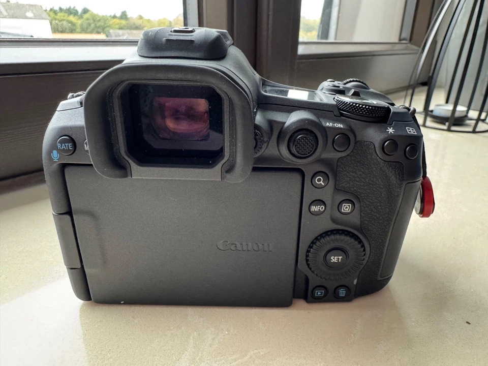 Canon EOS R5 Mark II Body - wie neu - - Bild 3 von 4