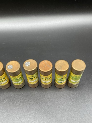 (QTY 8) BUSS LPJ-3SP Low-Peak Class J Time Delay Fuse 600VAC 300VDC 3 Amps - Picture 7 of 19
