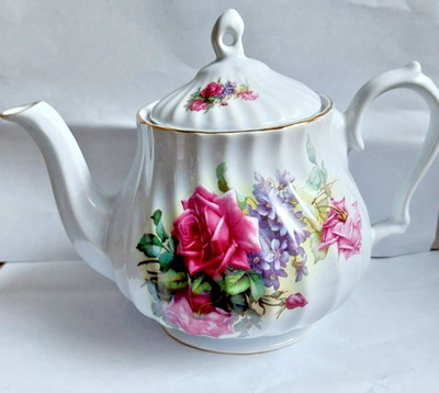 Vintage englische rosa & rote Country Rosen Medium Teekanne RAYWARE