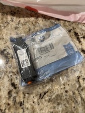GM OEM  Remote Control Door Lock Receiver # 13586853 - Brand New, Factory Sealed