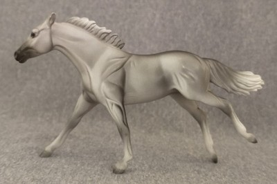 Breyer Stablemate Running Thoroughbred Shaded Grey JAH Special Edition 1998