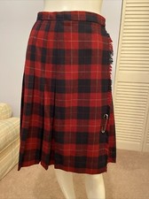 David Brooks Ltd Vintage Wool Red  Black Plaid Pleated Wrap Skirt fringe, Sz 6