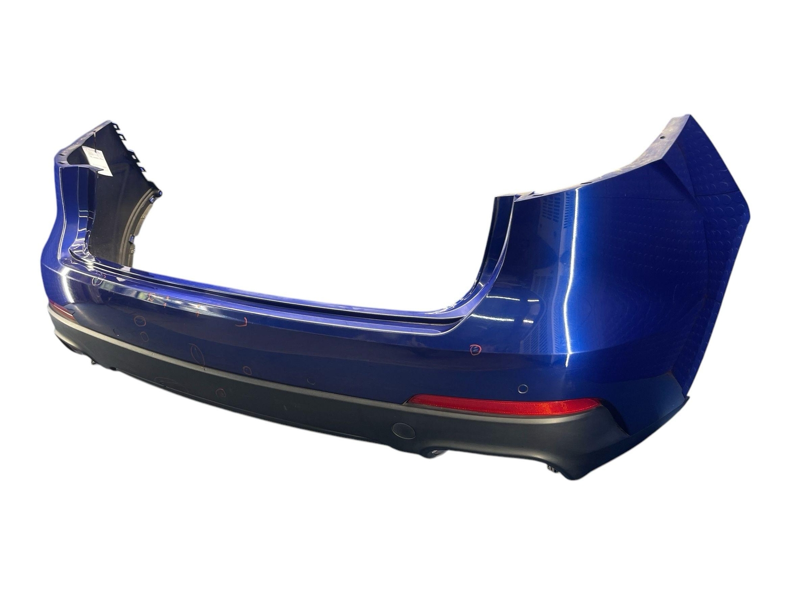 2017-2024 MASERATI LEVANTE REAR BUMPER COVER ASSEMBLY BLU EMOZIONE MICA *NOTE*
