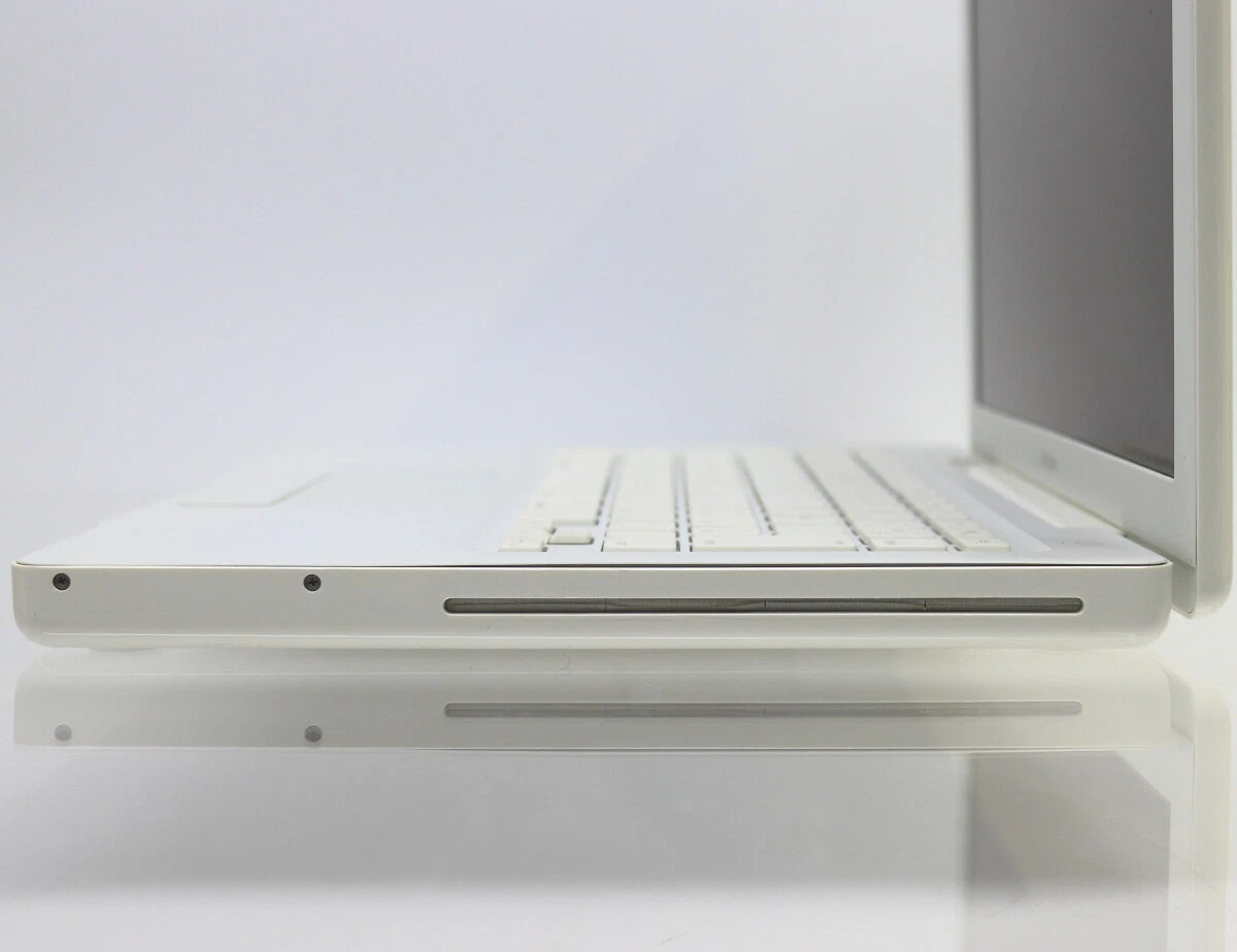 Apple MacBook MacBook5,2 Core 2 Duo 2.13GHz OS X 10.10 Yosemite