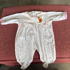 Vintage Classic Pooh Unisex One Piece Sleeper Embroidered Size 0-3 Months