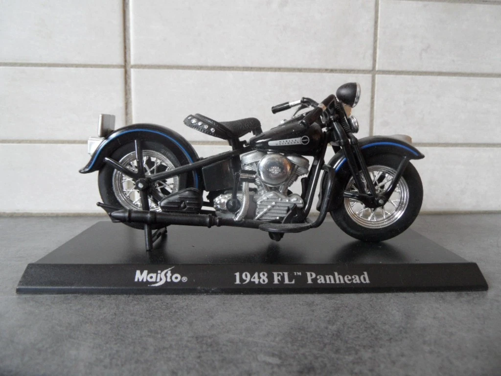 Maquette Moto IMAÏ 1/12 – Harley-Davidson FLHC Black Classic, Neuve