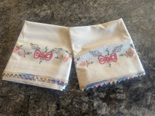 Vintage Pair Of Hand Embroidered Floral Bow Pillow Cases 32x21   333