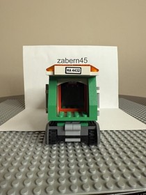 Lego City Ambulance & Garbage Truck (4431) (4432) - 2012 Retired Authentic Rare
