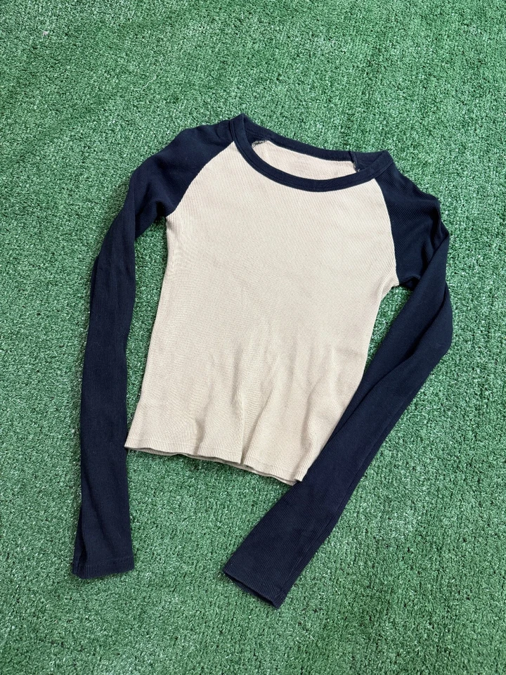 Camicia Brandy Melville John Galt a costine carina manica lunga girocollo crop top - Immagine 2 di 4