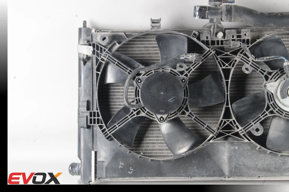 Conjunto de ventilador de refrigeração condensador radiador 2008-2015 Mitsubishi Lancer fabricante de equipamento original - Imagem 2 de 4