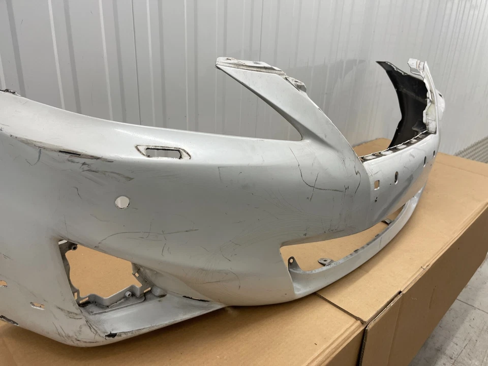 Lexus IS250 F 2012 deportivo parachoques delantero faros arandela orificios PDC 52119-53660 Foto 4 de 4