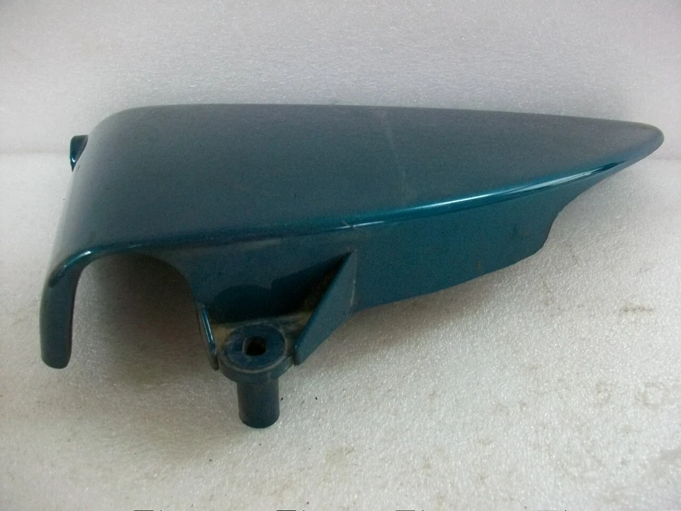 ¡Bonito! Carenado de cubierta lateral izquierda Suzuki GS400 GS425 1997-1979 47211-4400 Foto 3 de 4
