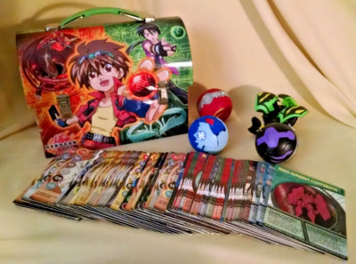BAKUGAN PLAYSET LUNCHBOX TIN BOX BATTLE BRAWLERS HOLOGRAPHIC CARDS QTY 76 METAL.