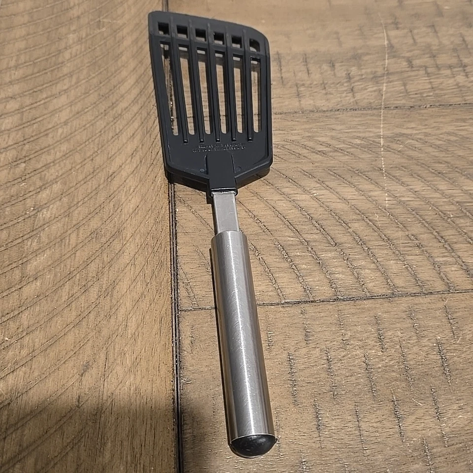 Kuhn Rikon Nylon Slotted Spatula Angled Fish Metal Handle Switzerland - Image 4 of 4