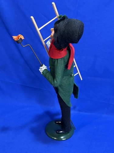 Vintage Byers Choice Victorian London Lamplighter w/ Ladder Signed 1993 14" - Picture 2 of 7