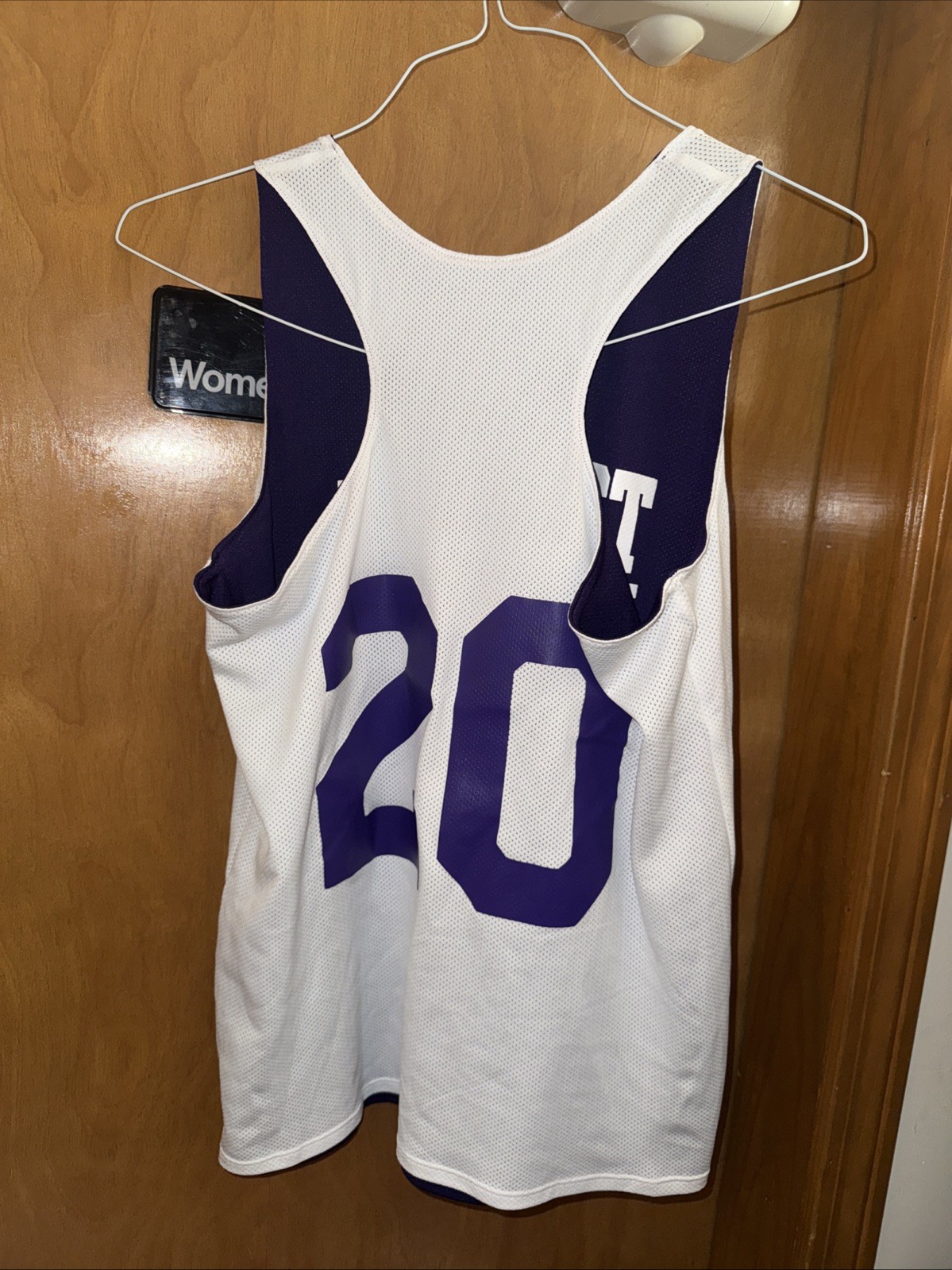 UNDER ARMOUR AMHEARST COLLEGE FIELD HOCKEY 🏑 REVERSIBLE M JERSEY (B73) thumbnail 3