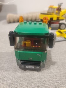 LEGO Town: City: Transport 4203. Mini Figs And Manual