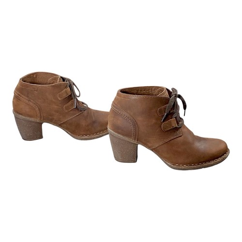 Clarks Boots Womens 9.5 UK 7 Brown Leather Lace Ankle Booties CARLETA LYON - Picture 7 of 13