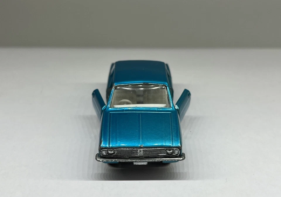 Vintage Lesney Matchbox Superfast #25 BLUE FORD CORTINA GT with Original Box - Image 2 of 4