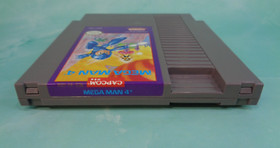 Mega Man 4 (Nintendo Entertainment System, 1992) NES Game, Manual & Box WORKS