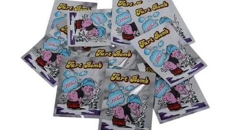 15 Boules Puantes à Retardement Farces Et Attrapes Fart Bomb Blague Prank bombes - Picture 3 of 24