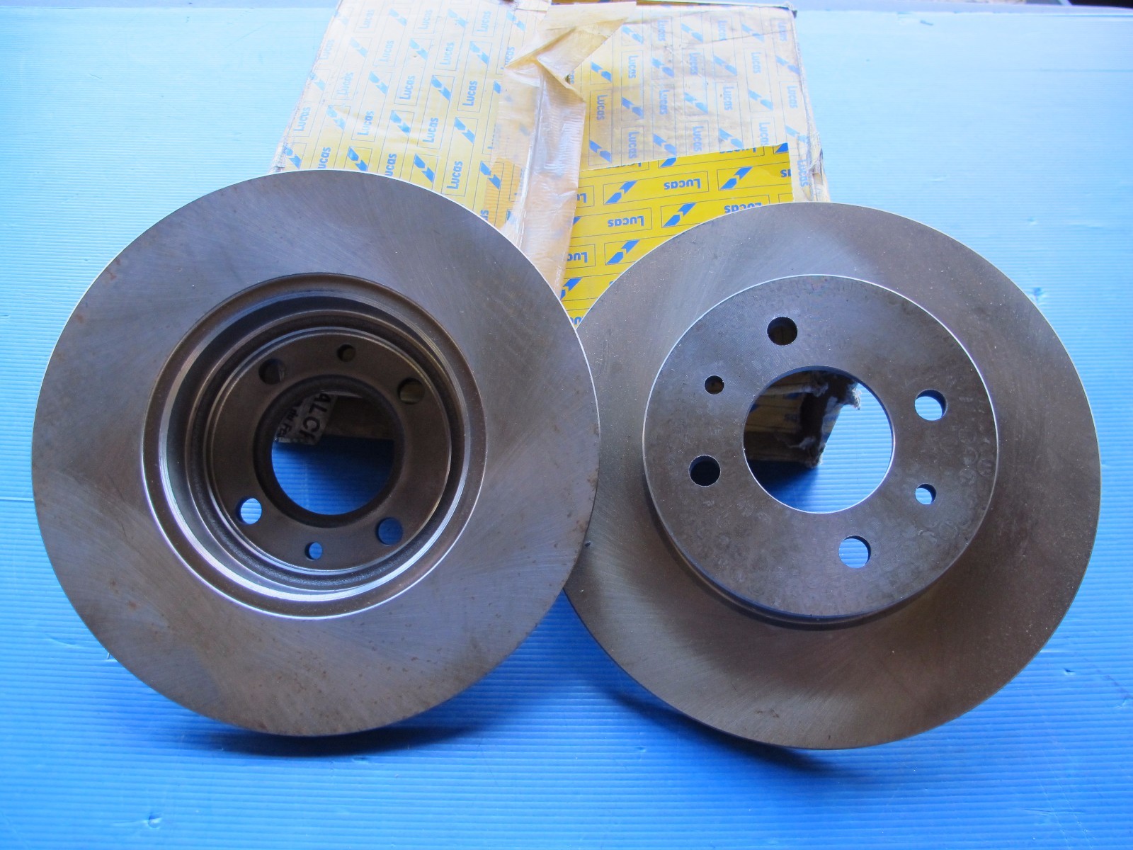 Disques de freins avant Fiat Ritmo Regata Lancia Delta Prisma - Freinage essieu avant