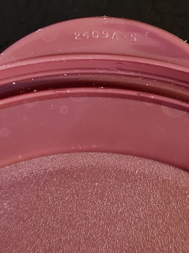 Lot Of 4 Tupperware LidS 2409A Burgandy LIDS ONLY - Picture 4 of 7
