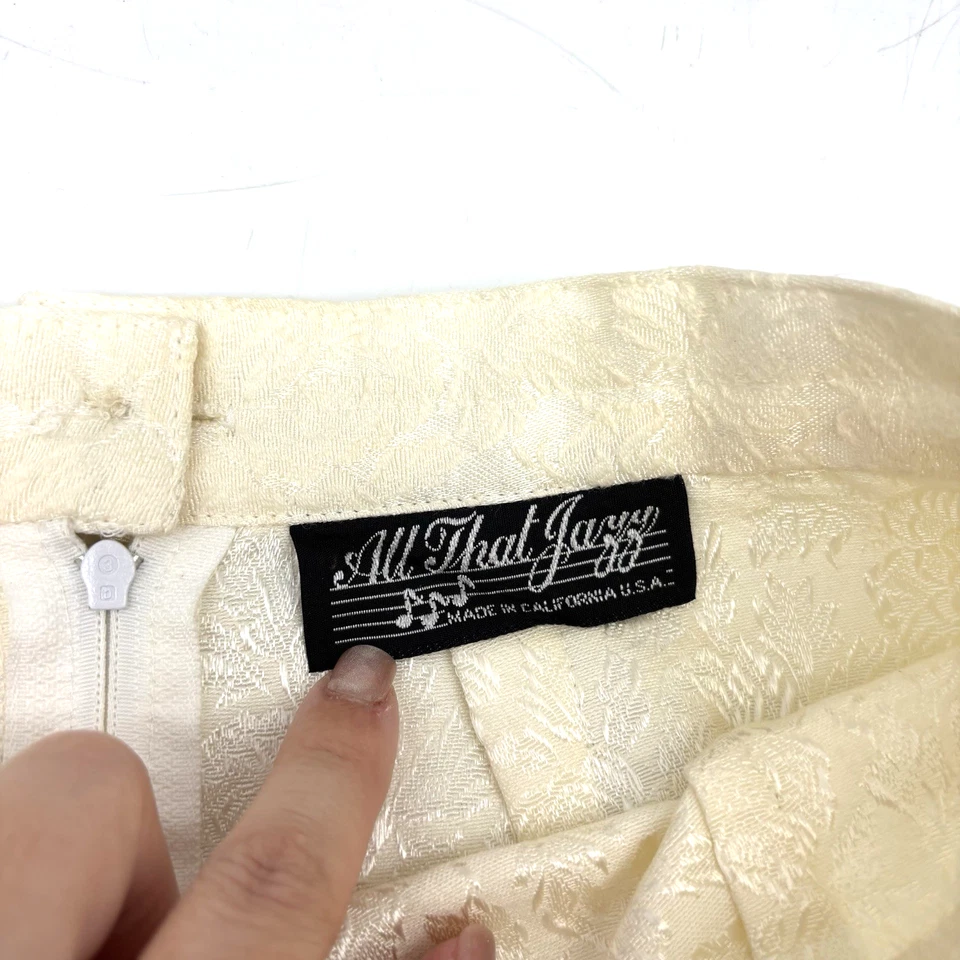 Falda Vintage Años 80 All That Jazz Blanca Brillante Estampado Floral Línea A 23x21.5" Foto 2 de 4