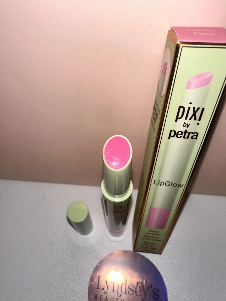 Pixi de Petra ~ Bálsamo labial tintado LipGlow en flor (rosa) ~ 0,05 oz ~ TAMAÑO COMPLETO ~ NUEVO EN CAJA Foto 3 de 3