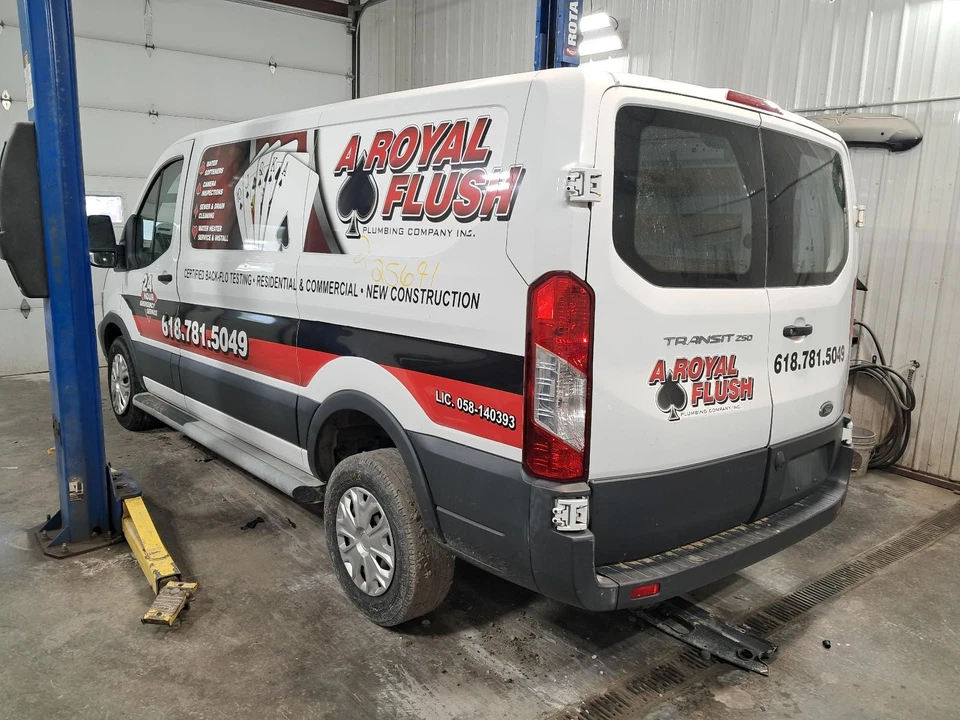 Used Front Right Seat Belt Front fits: 2018 Ford Transit 250 bucket seats passen — 第 2/4 张图片