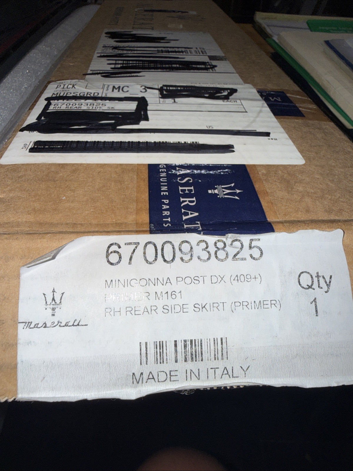 NEW OEM 16-24 MASERATI LEVANTE REAR RH DOOR MOLDING TRIM 670093825 OEM#3497