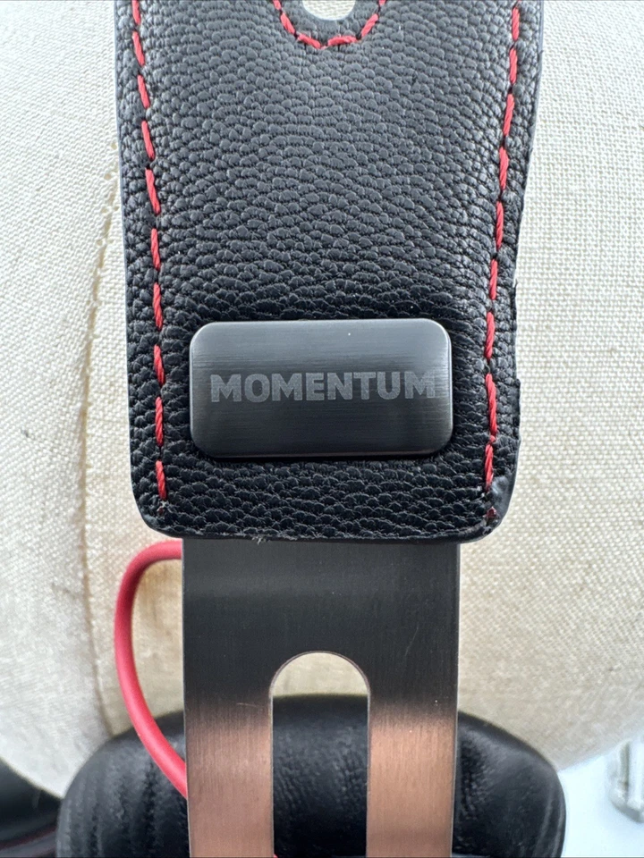 Sennheiser Momentum 1.0 Primera Generación Auriculares con Cable Sobre la Oreja Negro-Rojo con Estuche Foto 2 de 4