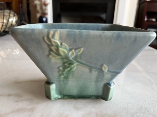Vintage Roseville Futura 1928  Art Deco Pottery Blue Box Planter 190-3