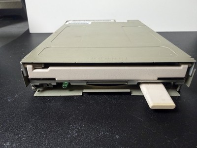 Newtronics Mitsumi D353T6 3.5'' 1.44MB Internal Floppy Disk Drive Tested