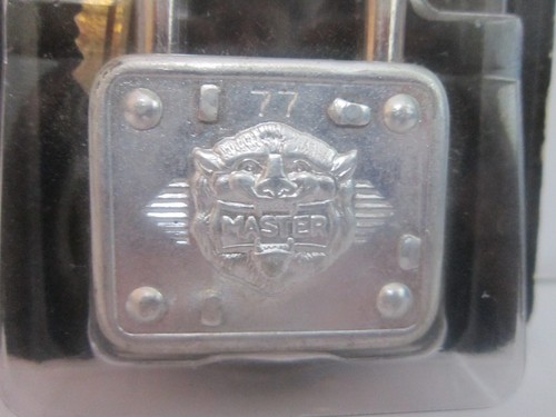 Vintage New Old Stock Master Lock Padlock #77 Pin Tumbler Brass Keys Made USA - Picture 2 of 8