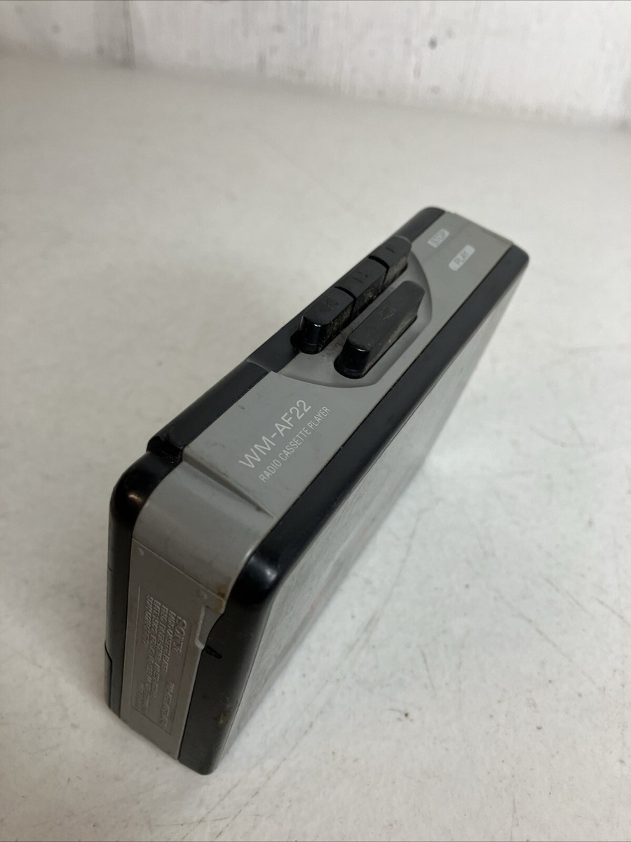RARE VERSION Vintage 80s Sony Walkman WM-AF22 AM FM Radio Black
